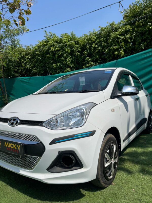 Hyundai Xcent - Image 3
